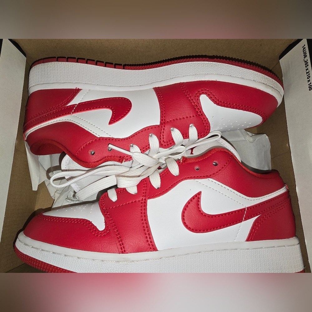 Nike Air Jordan 1 Low GS Gym Red White